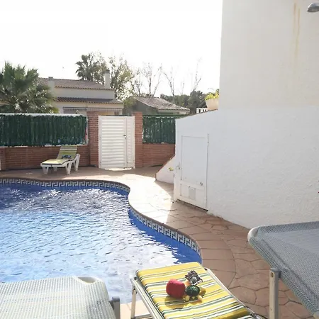 Holiday home 'garbi', 500m To Beach, Private Pool, On-site-service, Dog