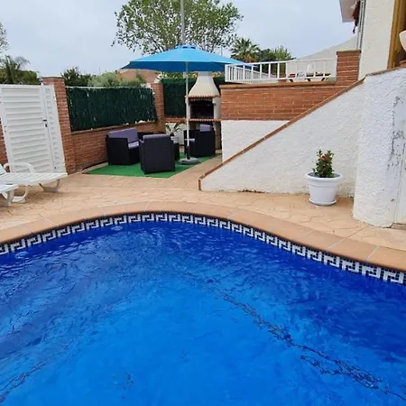 'garbi', 500m To Beach, Private Pool, On-site-service, Dog Holiday home Riumar